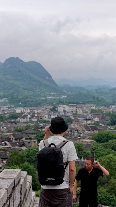 6 月，贵阳古城堡